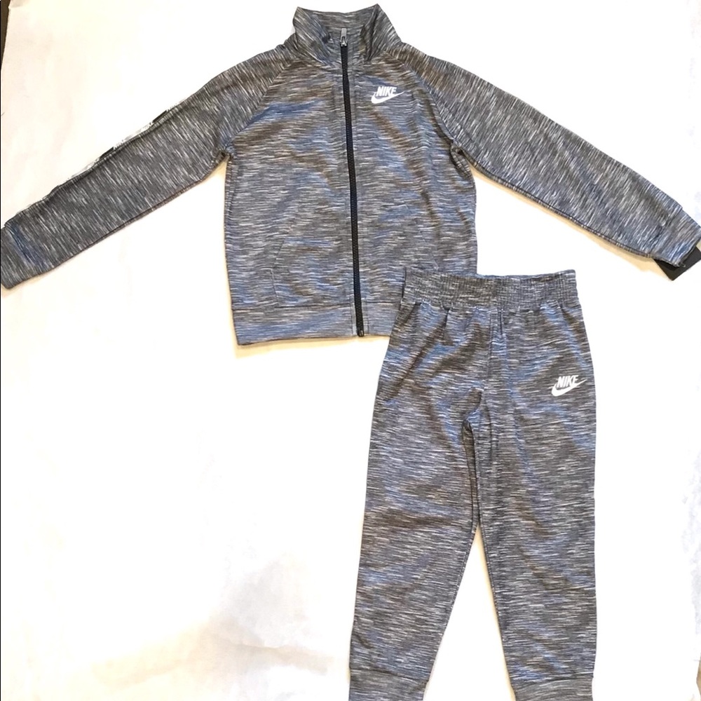 Nike Dri-Fit 2 piece